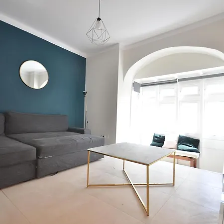 Апартаменты 1 Bedroom Flat Close To Sliema Front Gzira
