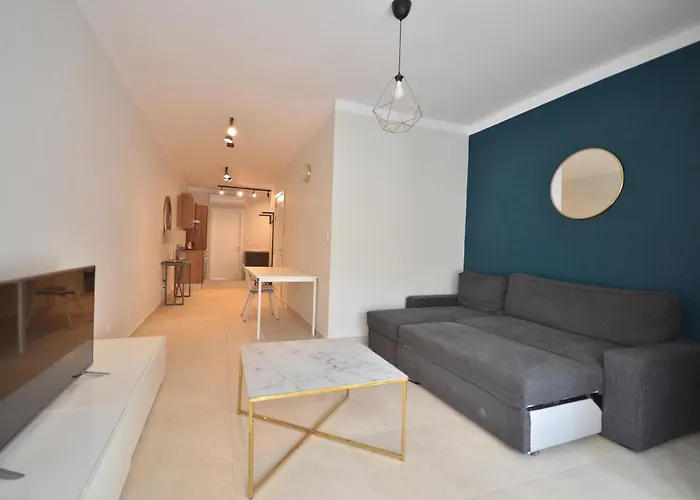 1 Bedroom Flat Close To Sliema Front Apartament *