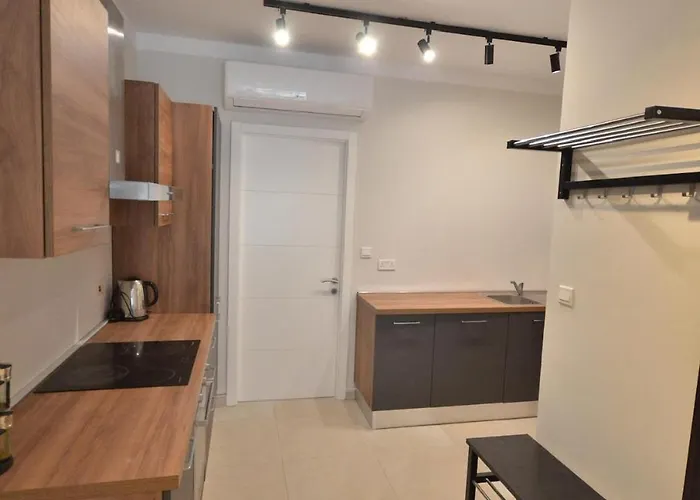 1 Bedroom Flat Close To Sliema Front *