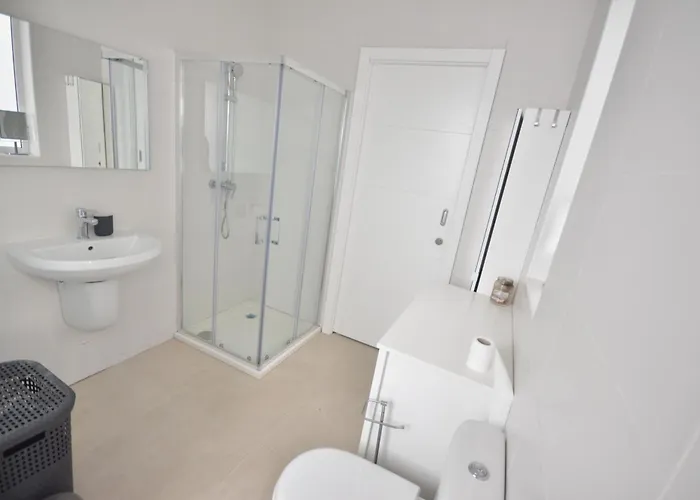 1 Bedroom Flat Close To Sliema Front 그지라